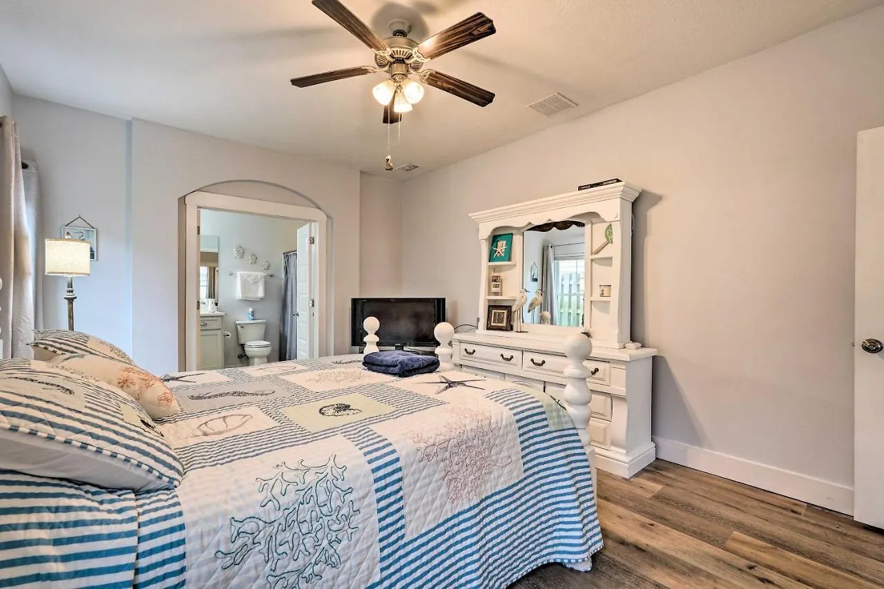 Modern Pcb Home With Private Yard And Pool Access Panama City Beach